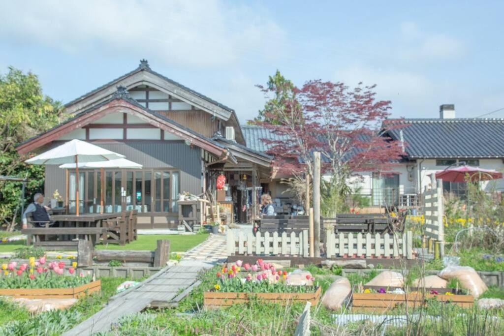 Villa ガーデンハウス道楽亭 Sado Esterno foto
