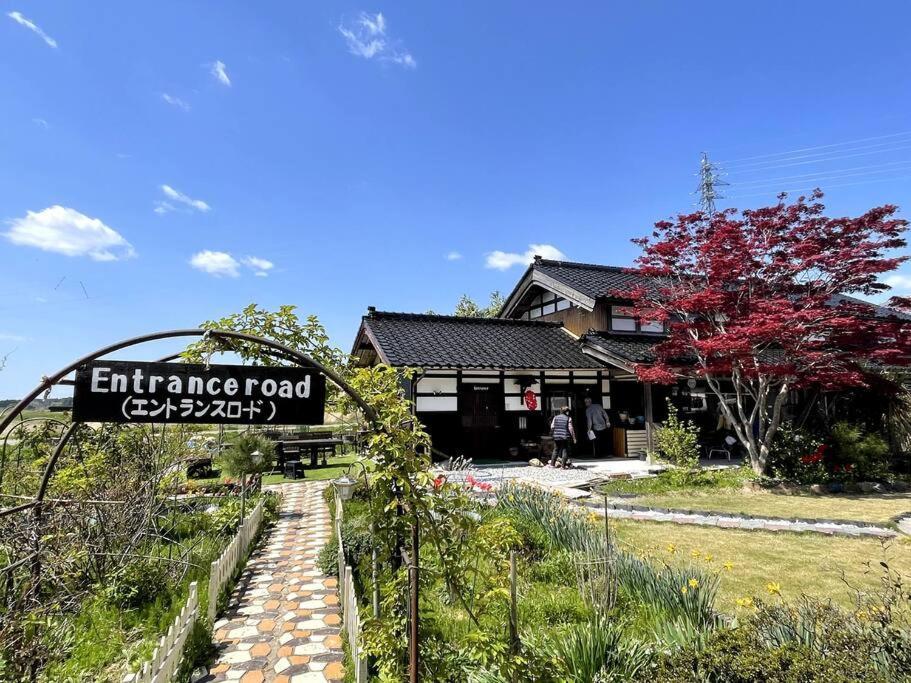 Villa ガーデンハウス道楽亭 Sado Esterno foto